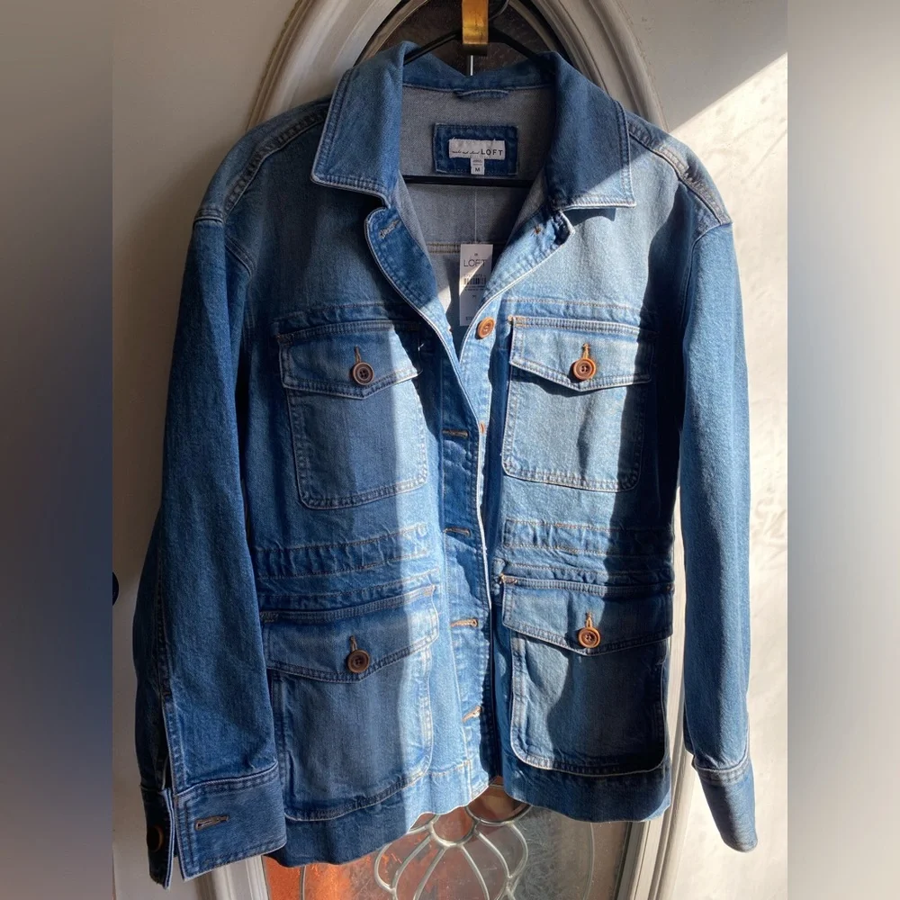 🆕 LOFT Denim Chore Jacket - M - *Runs Large* - Picture 4 of 12